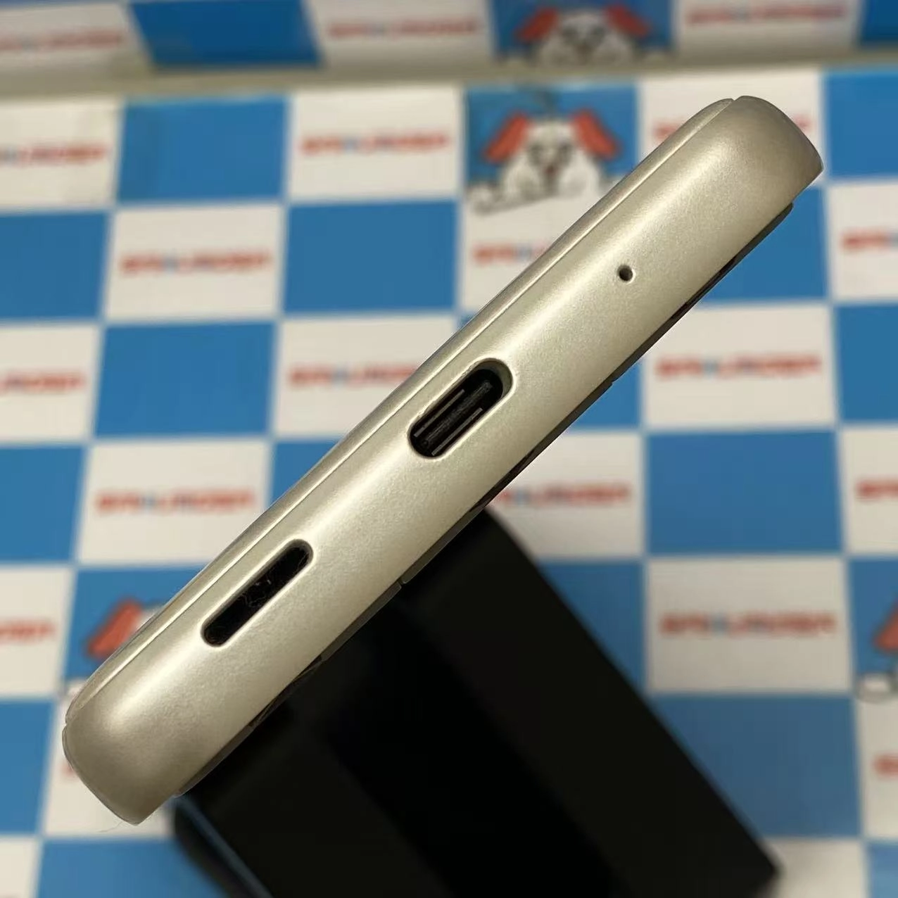 シンプルスマホ6 64GB シャンパンゴールド A201SH SoftBank版SIMフリー 極美品