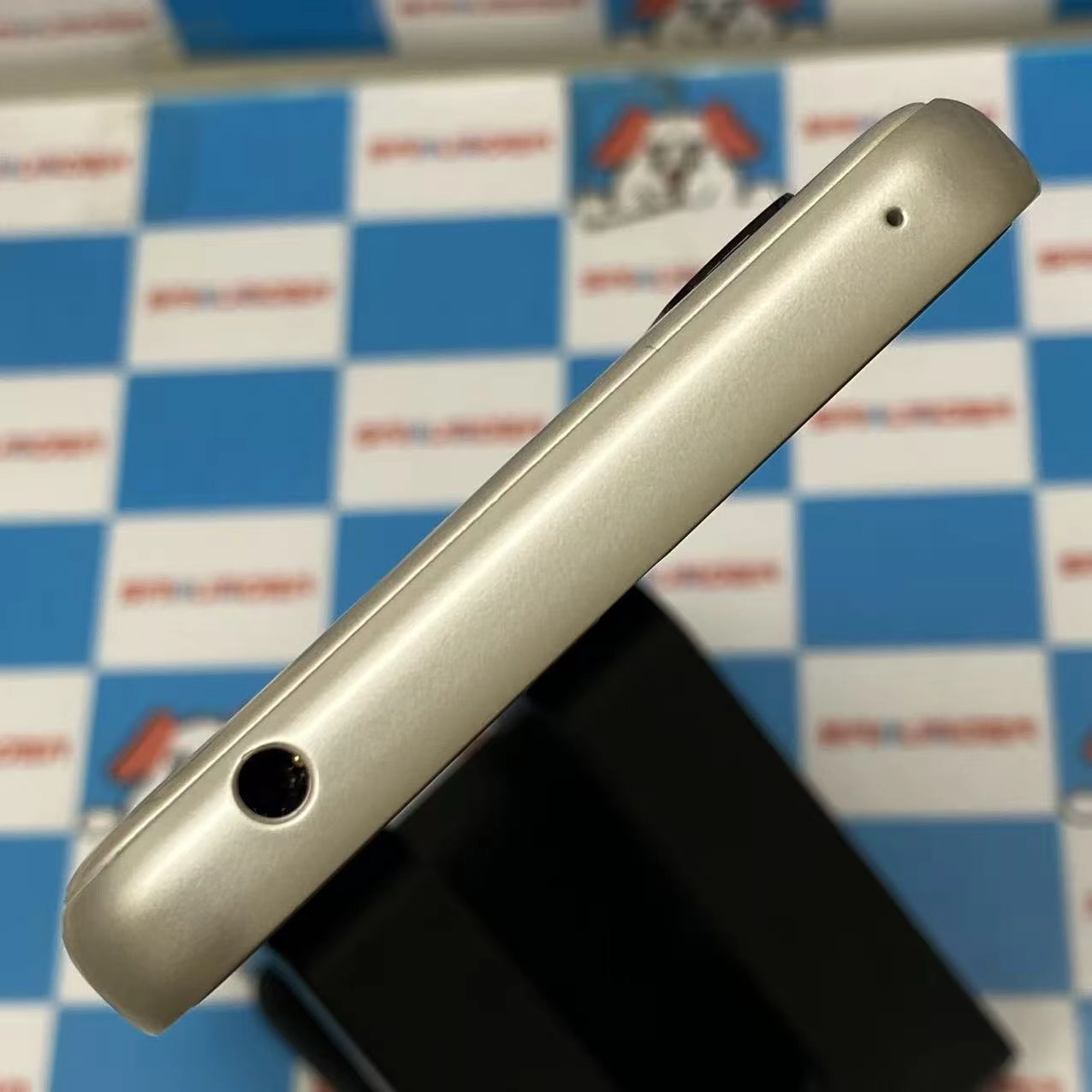 シンプルスマホ6 64GB シャンパンゴールド A201SH SoftBank版SIMフリー 極美品