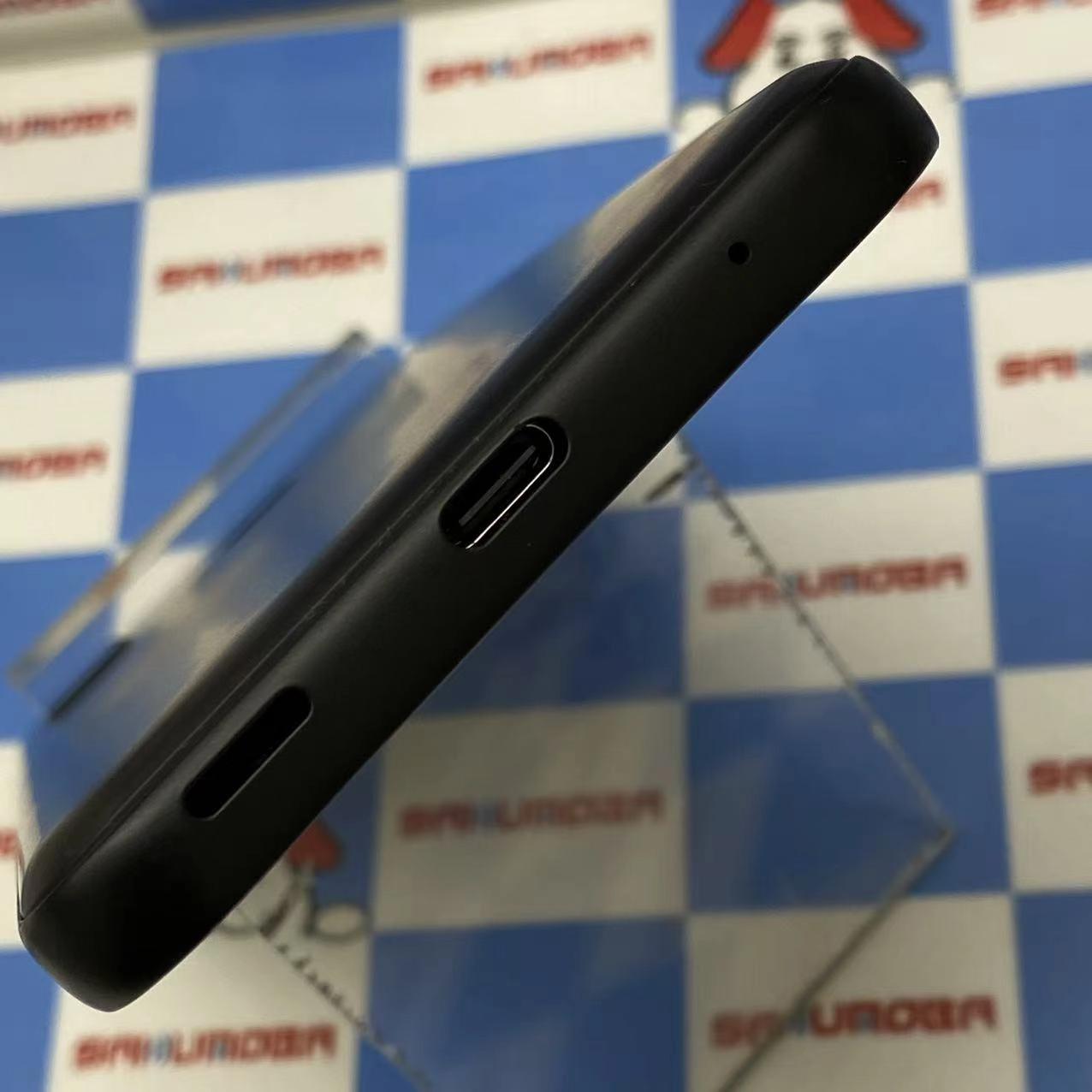 arrows We 64GB ブラック FCG01 AU版SIMフリー 美品 au
