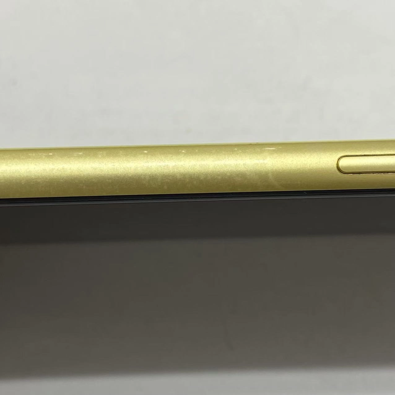 iPhone11 256GB イエロー MWMA2J/A au版SIMフリー ジャンク品