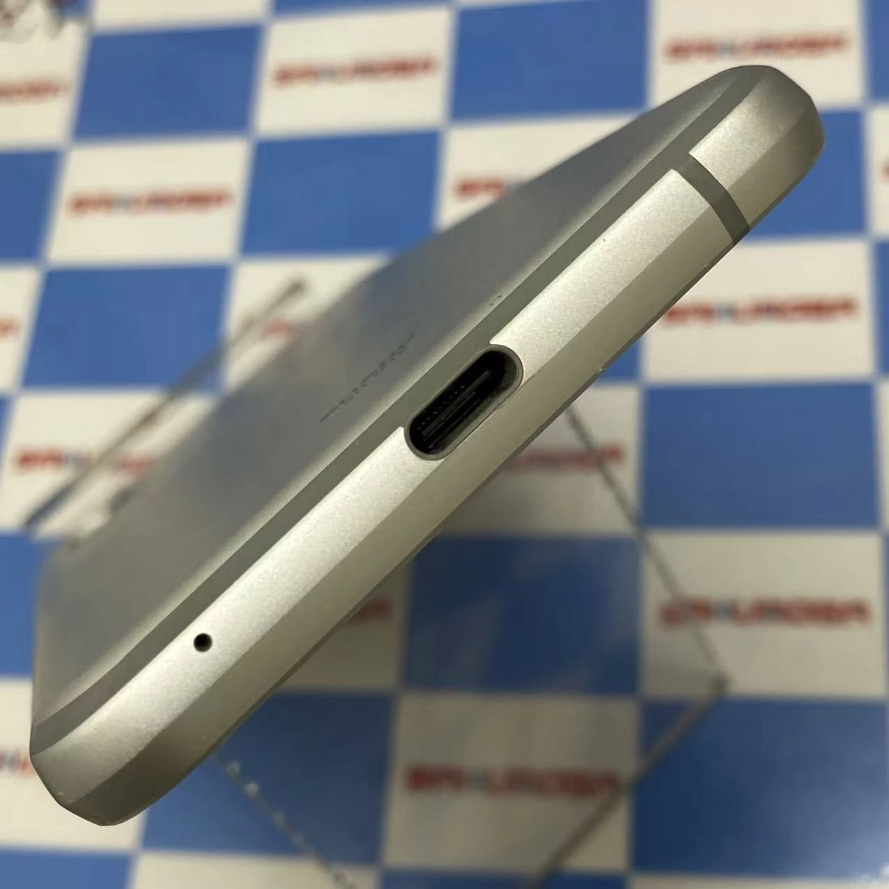 AQUOS sense3 64GB シルバーホワイト SH-M12 mineo版SIMフリー  美品
