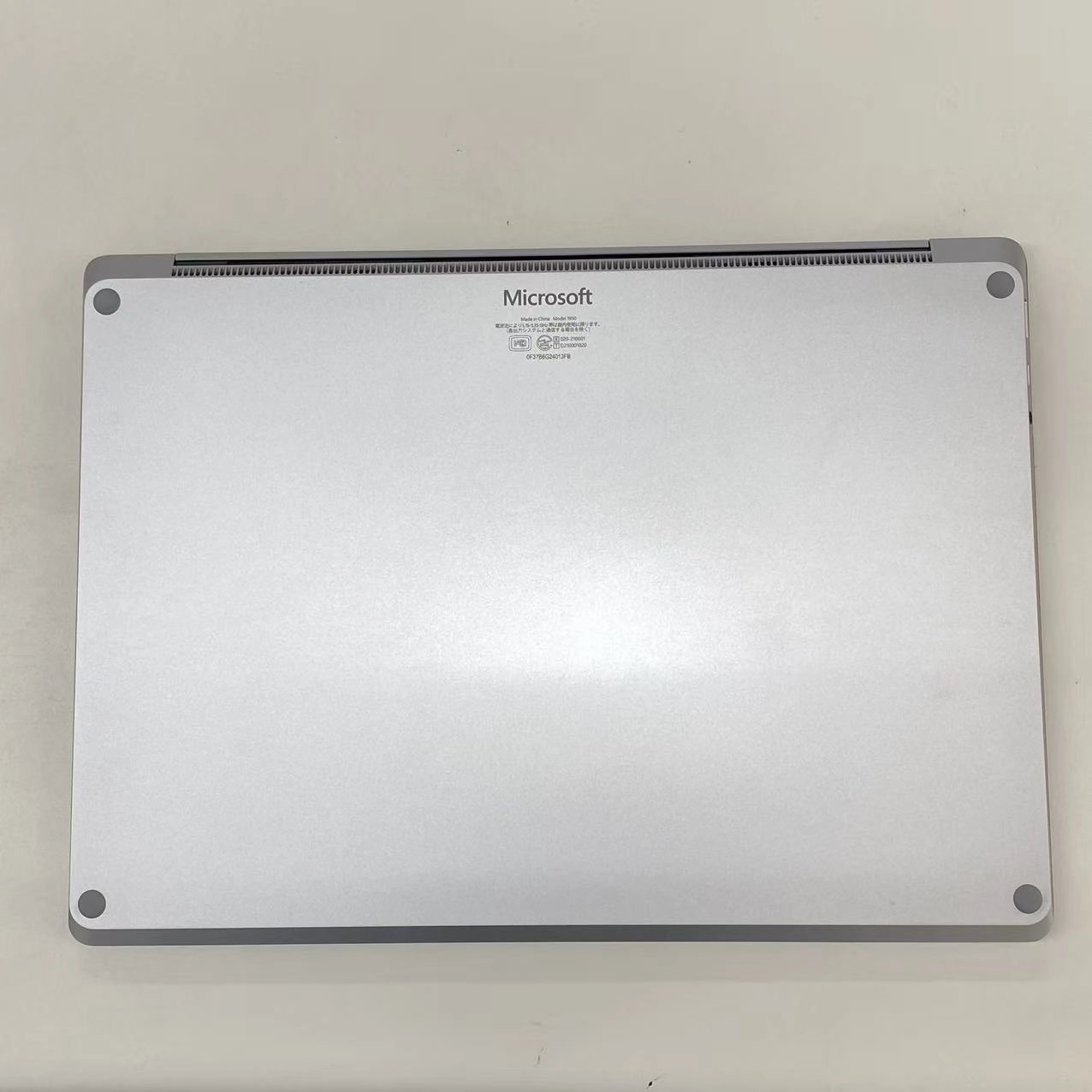 Surface Laptop 5 13.5インチ 8GB/256GB プラチナ QZI-00020 美品