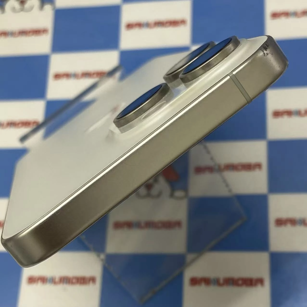 iPhone15 Pro Max 1TB ホワイトチタニウム NU703J/A AU版SIMフリー ジャンク品