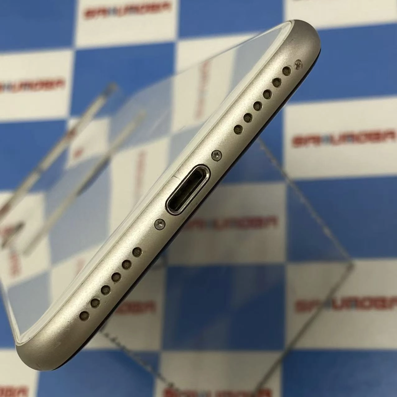 iPhoneSE 第3世代 64GB スターライト MMYD3J/A SoftBank版SIMフリー