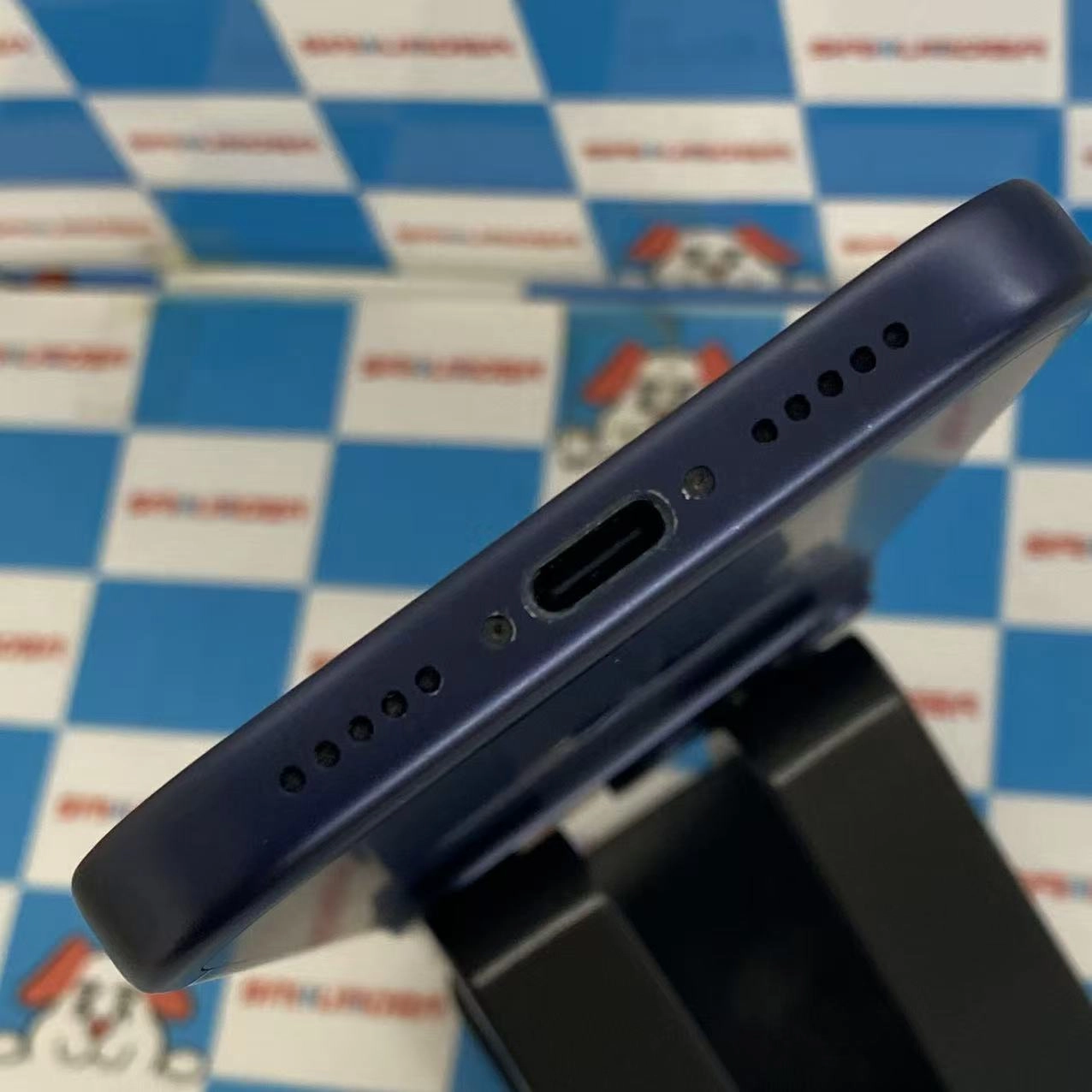 iPhone 17 Pro 256GB ディープブルー MG874J/A docomo版SIMフリー美品