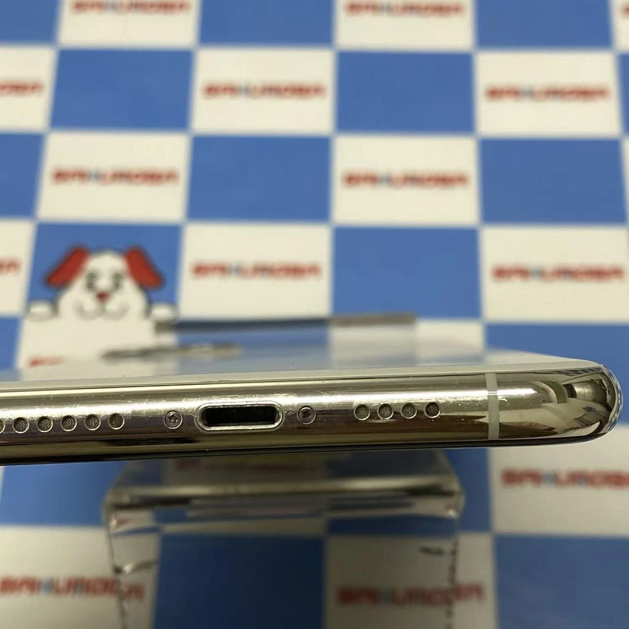 iPhone11 Pro Max 64GB シルバー MWHF2J/A docomo版SIMフリー