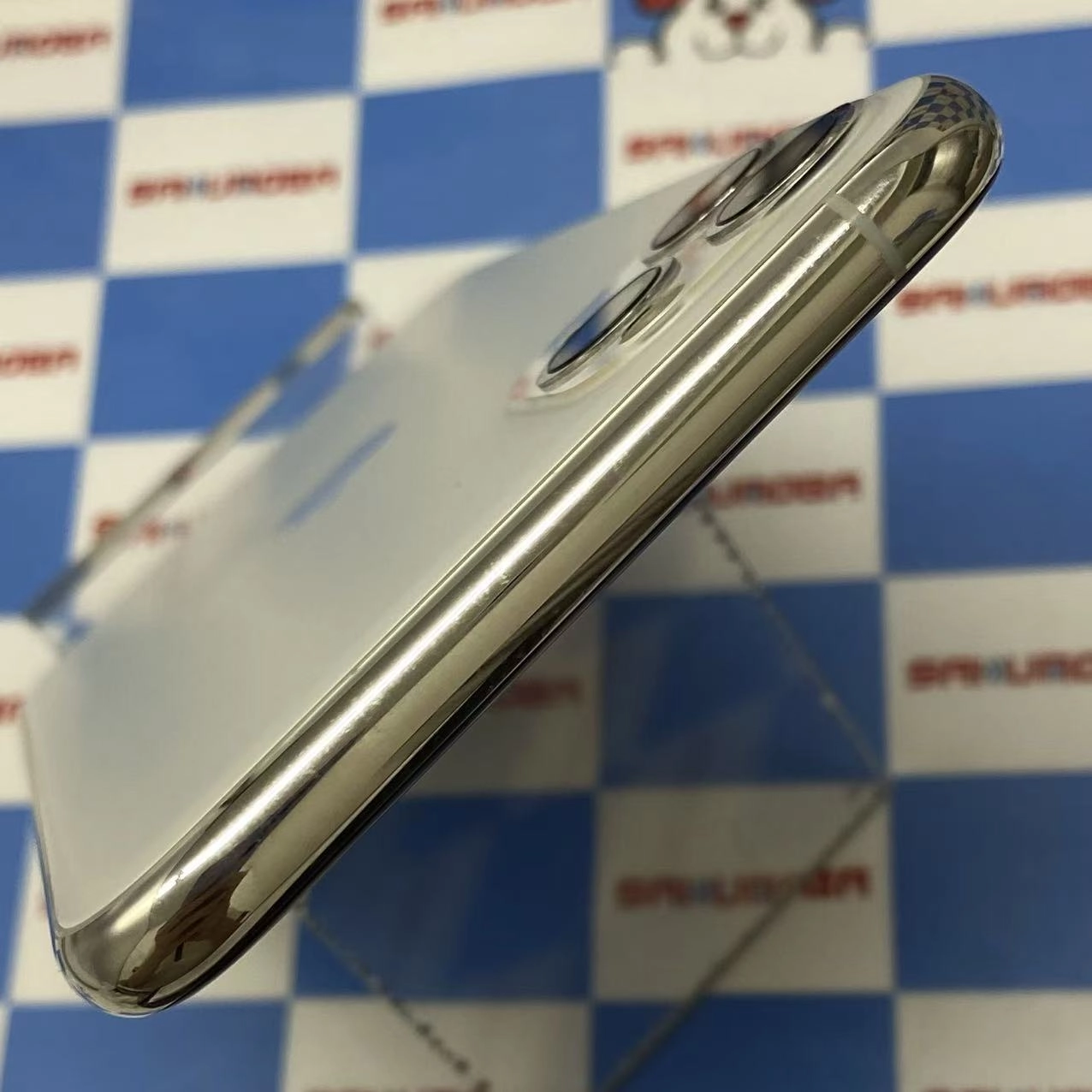 iPhone11 Pro Max 64GB シルバー MWHF2J/A docomo版SIMフリー