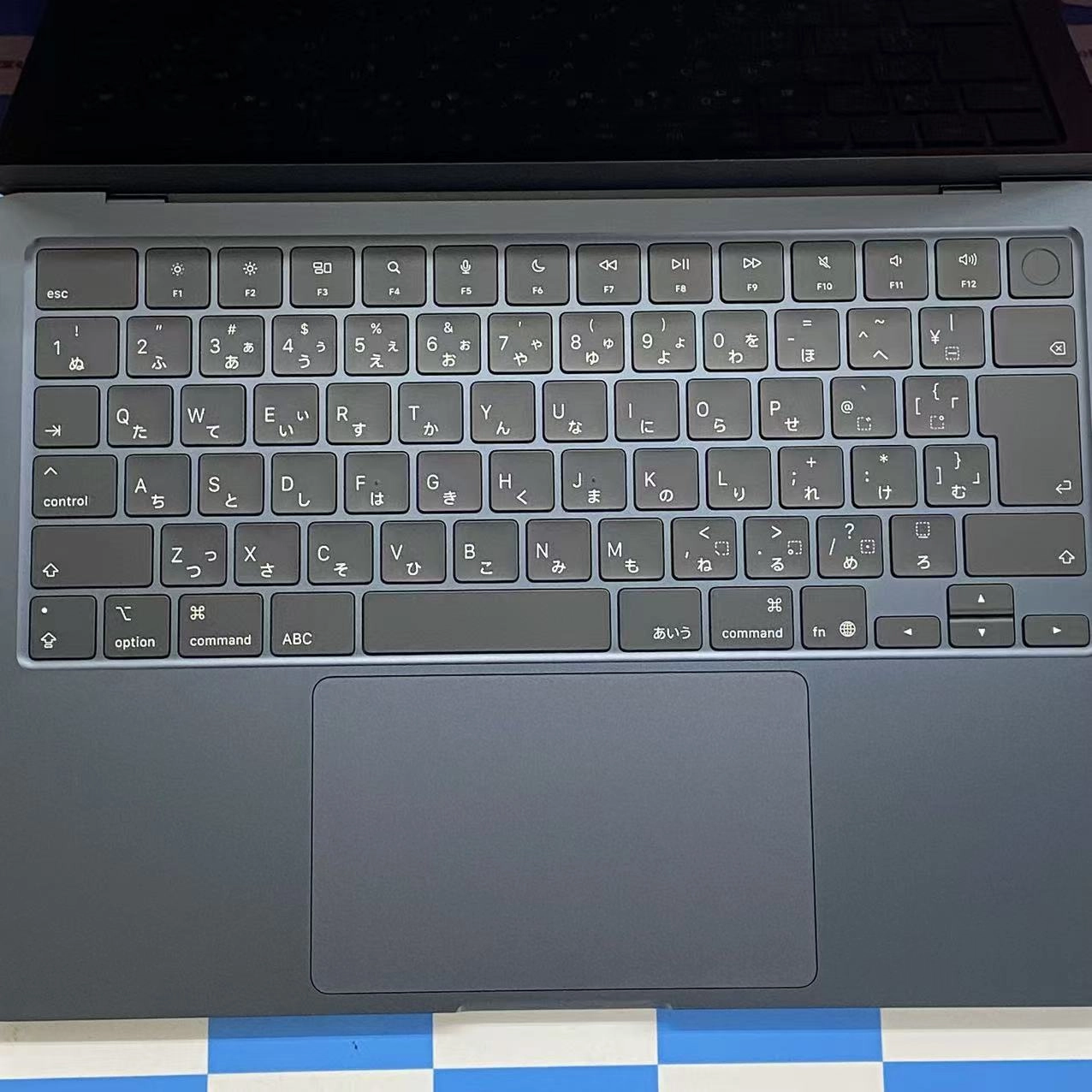 MacBook Air 13インチ Early2025 Apple M4 16GB/256GB ミッドナイト MW123J/A 美品