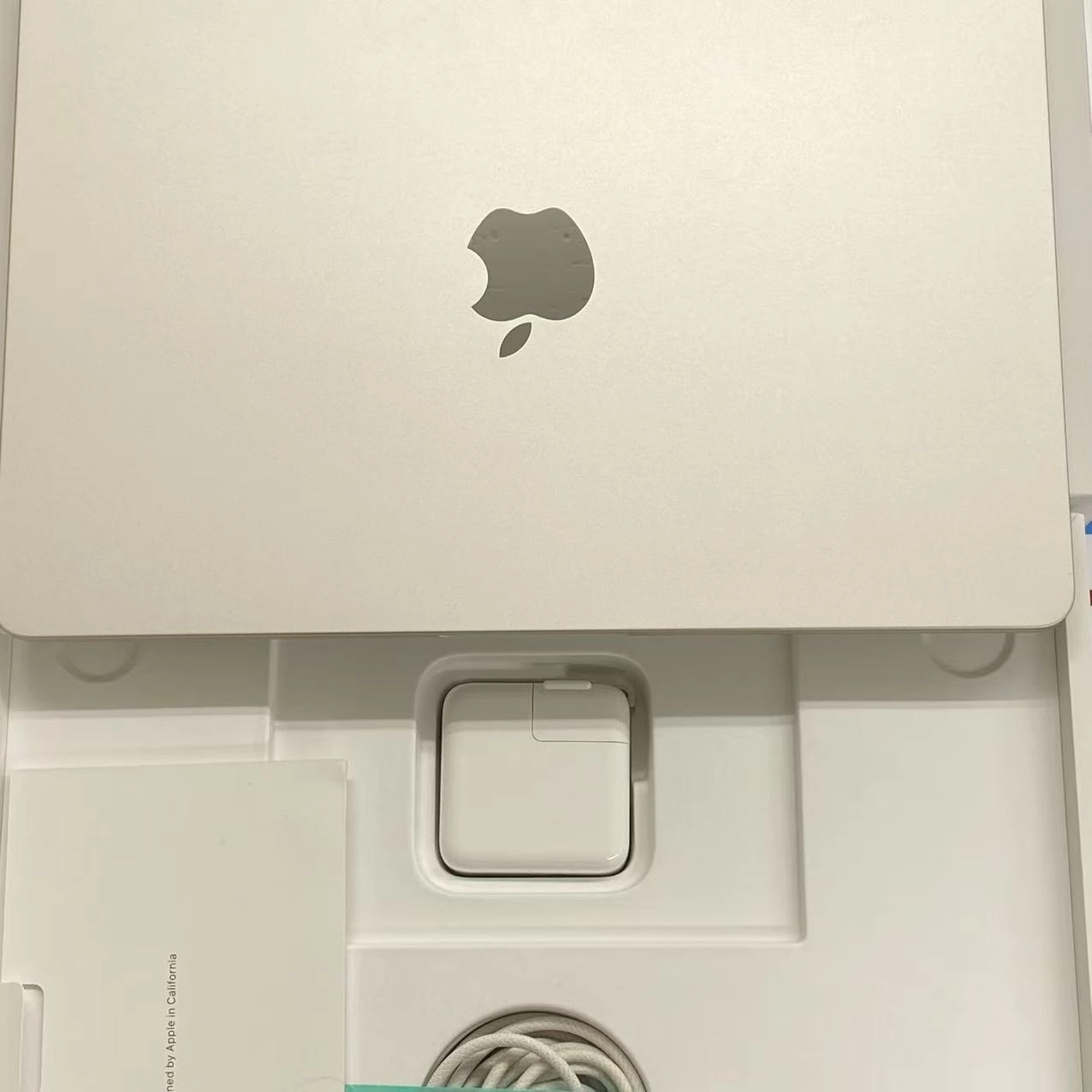 MacBook Air 13インチ Early2025 Apple M4 16GB/256GB スターライト MW0Y3J/A 新品同様