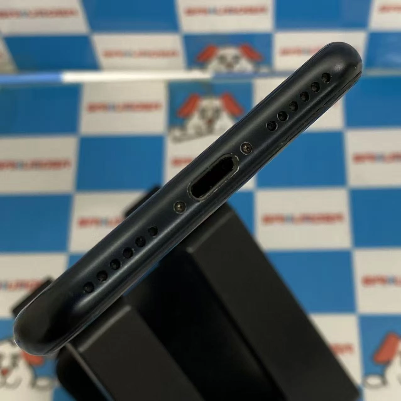 iPhoneSE 第3世代 128GB ミッドナイト MMYF3J/A Apple版SIMフリー