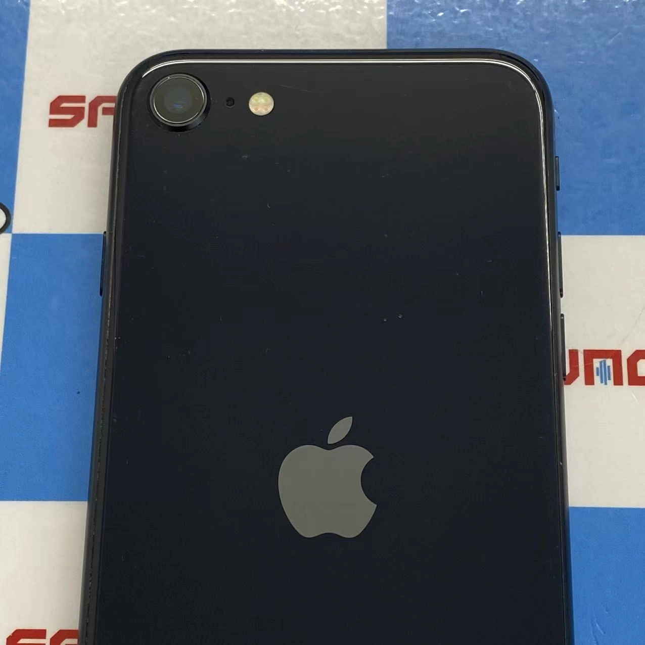 iPhoneSE 第3世代 128GB ミッドナイト MMYF3J/A Apple版SIMフリー