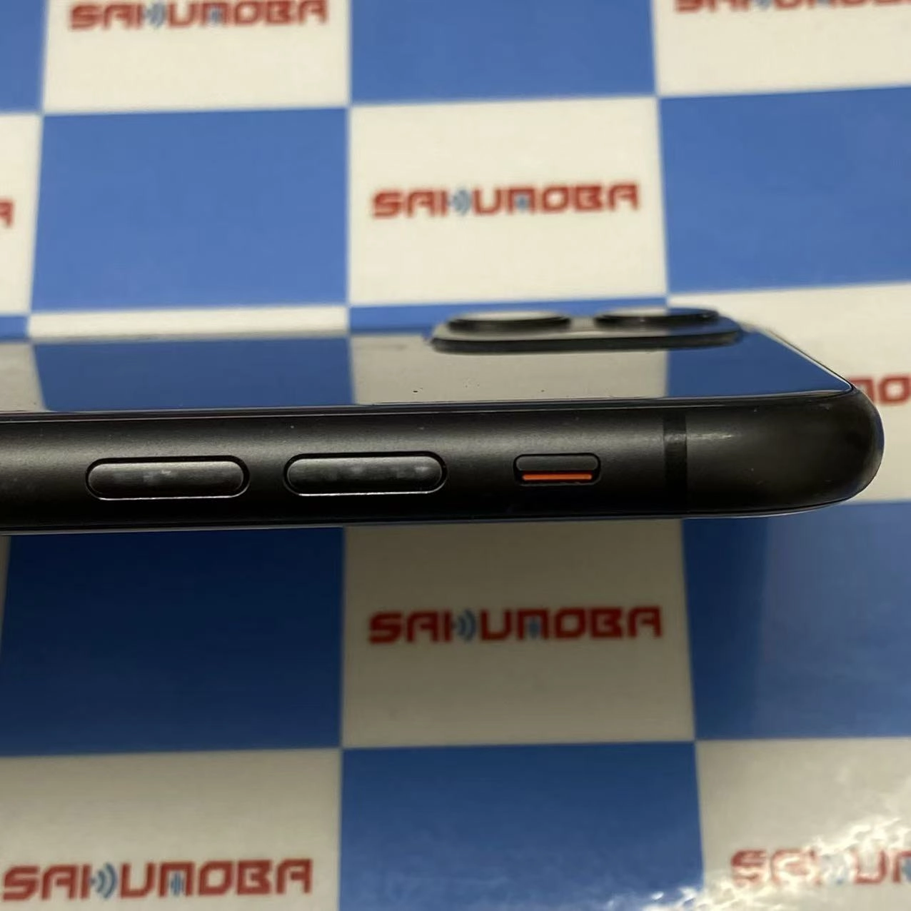iPhone11 256GB ブラック MWM72J/A docomo版SIMフリー