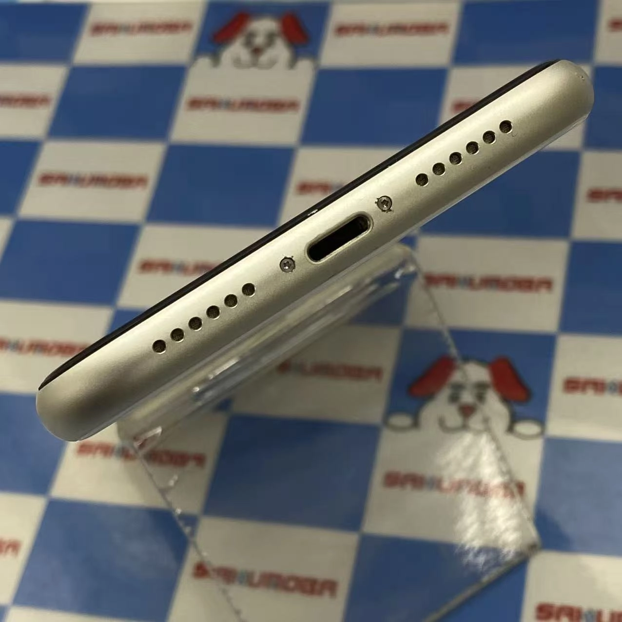 iPhone11 256GB ホワイト MWM82J/A AU版SIMフリー au