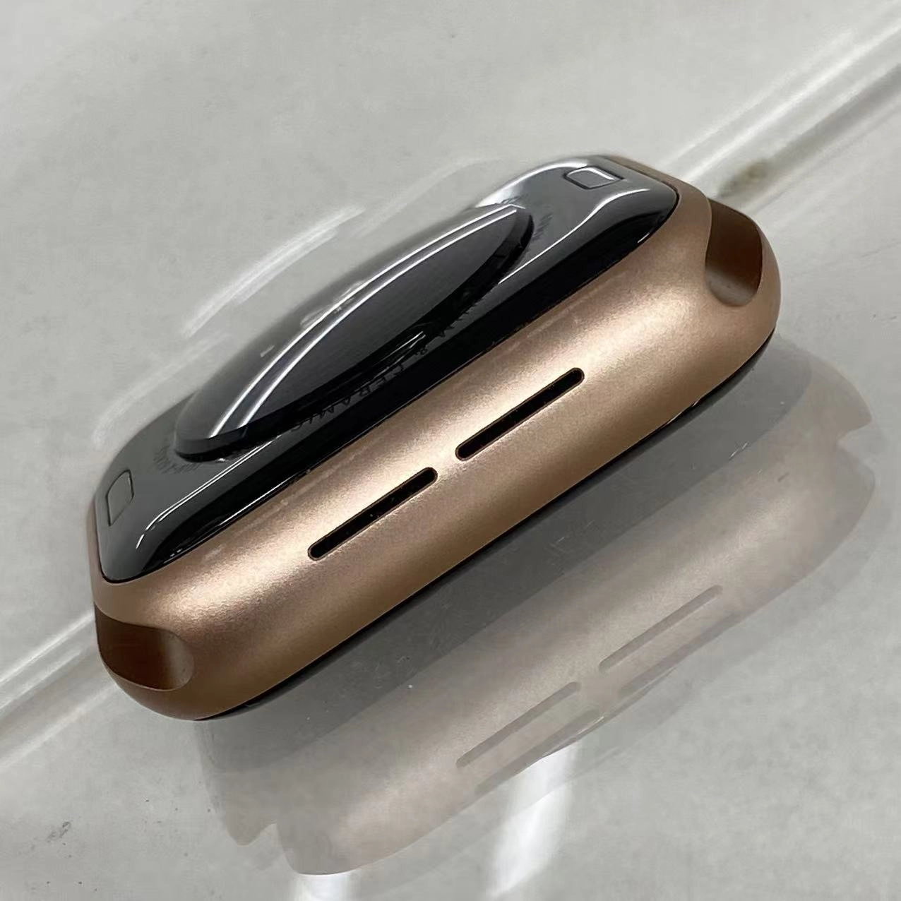 Apple Watch SE 40mm GPS+Cellularモデル 32GB ゴールド MKQX3J/A 訳あり品