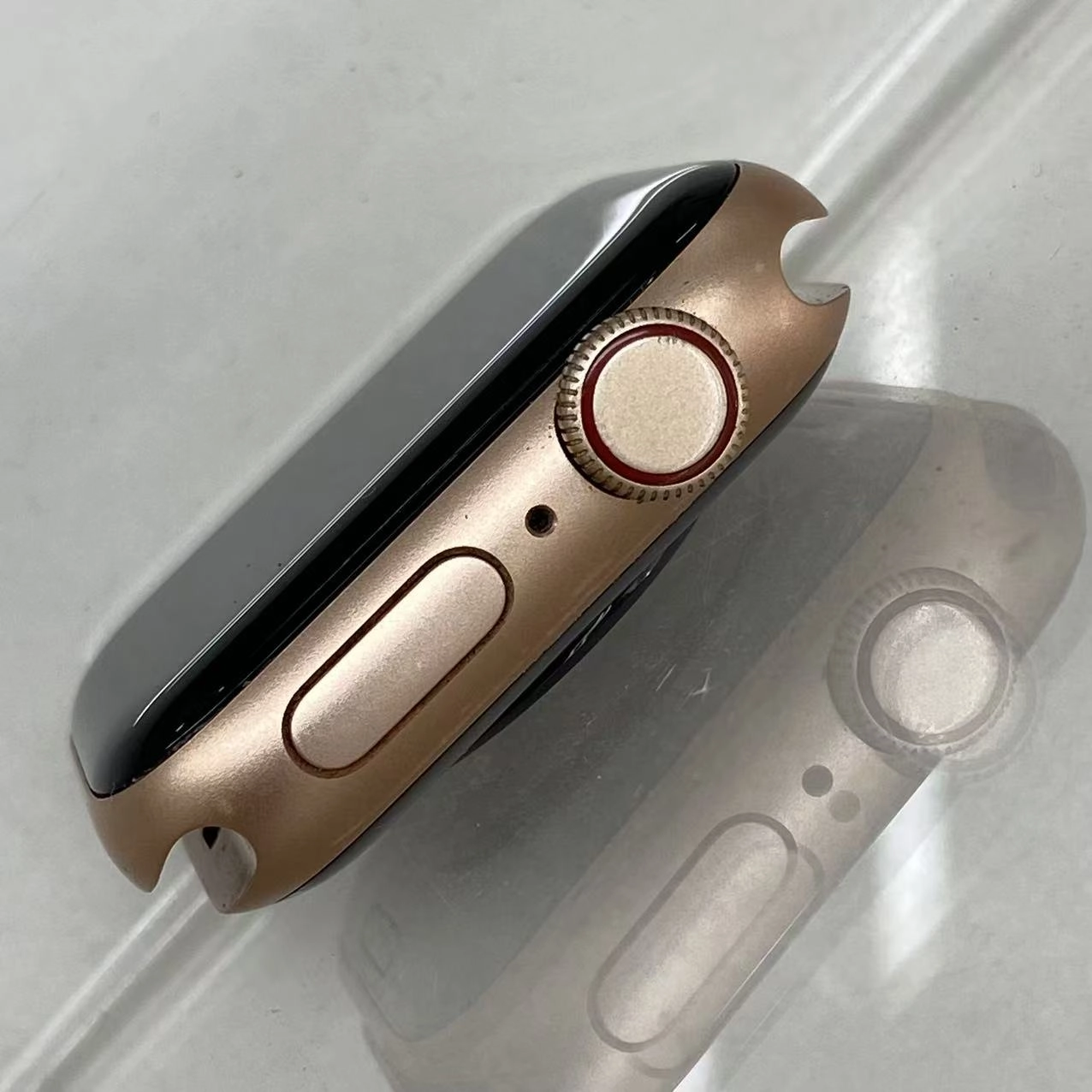 Apple Watch SE 40mm GPS+Cellularモデル 32GB ゴールド MKQX3J/A 訳あり品