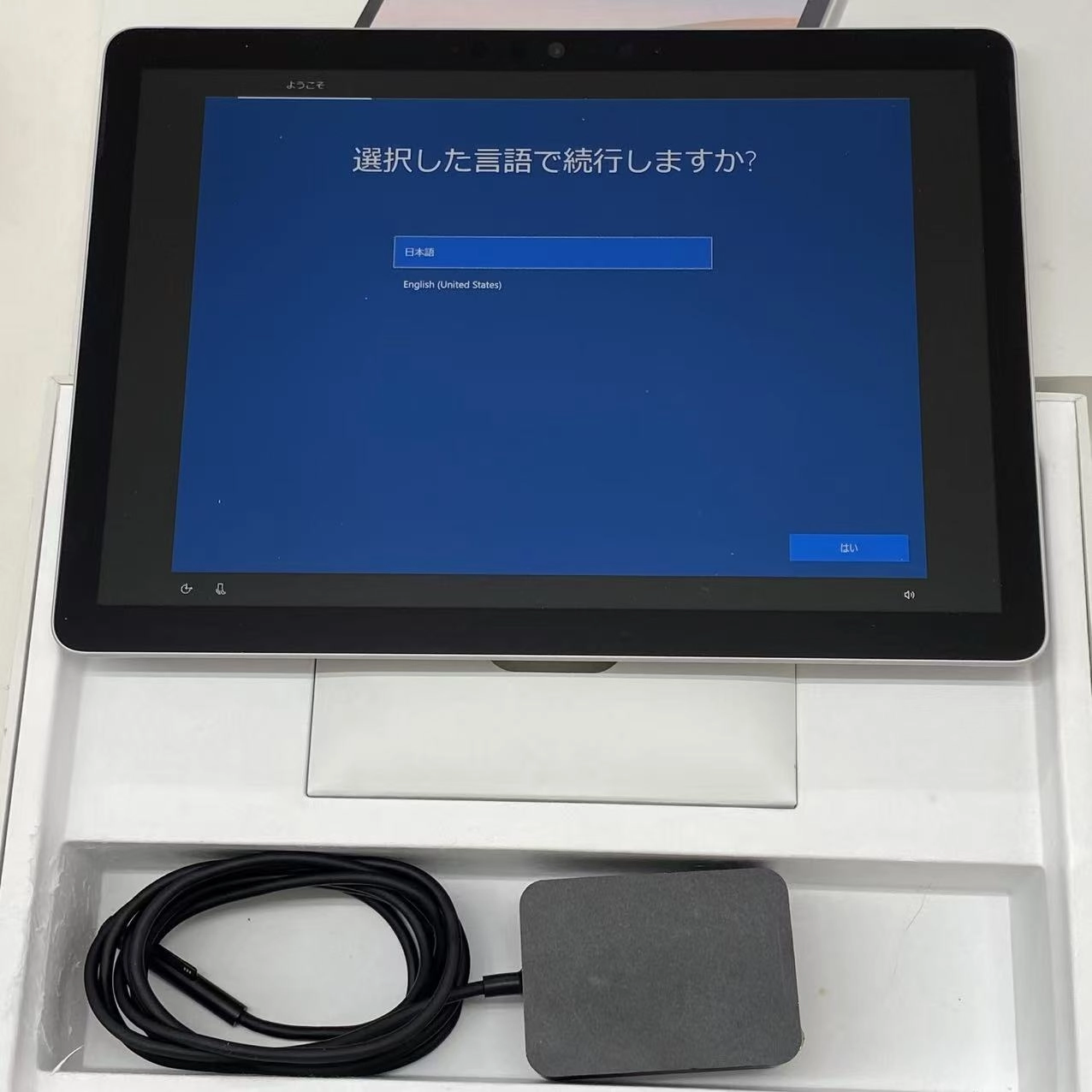 Surface Go 2 Wi-Fiモデル 4425Y 1.7GHz 8GB/128GB プラチナ STQ-00012 美品