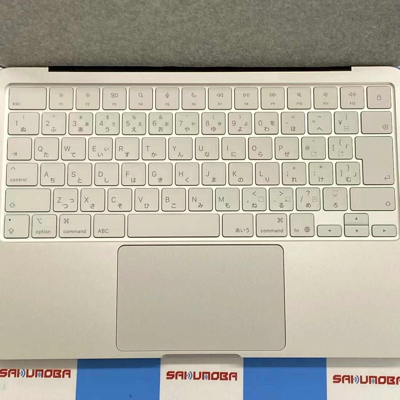 MacBook Neo Early 2026 Apple A18 Pro 8GB/256GB シルバー MHFA4J/A 新品同様