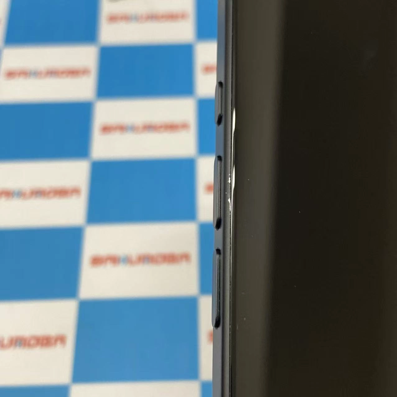iPhone16 128GB ブラック MYDQ3J/A docomo版SIMフリー 美品