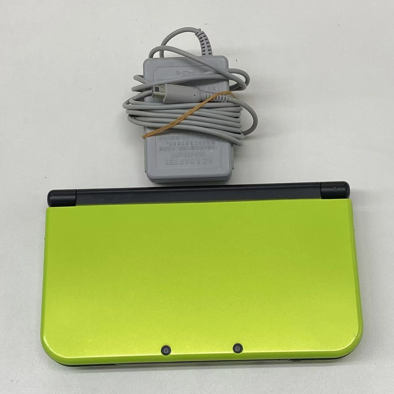 NEWニンテンドー3DS LL ライム&times;ブラック NEWニンテンドー3DSLL