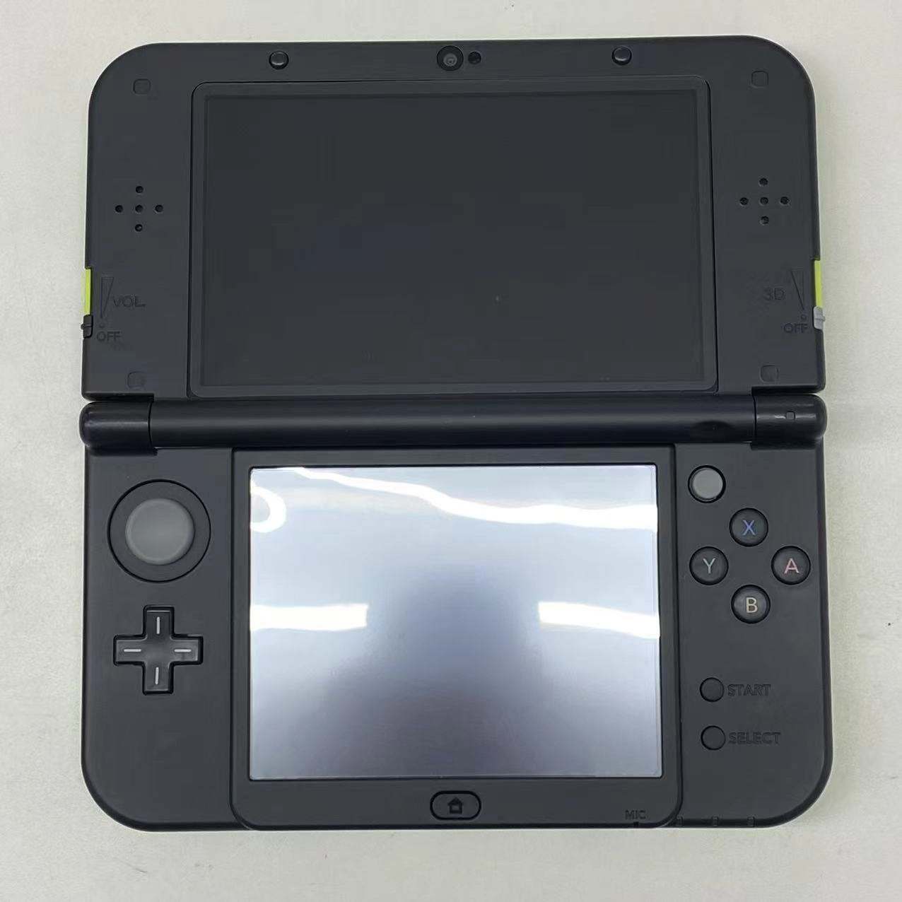 NEWニンテンドー3DS LL ライム&times;ブラック NEWニンテンドー3DSLL