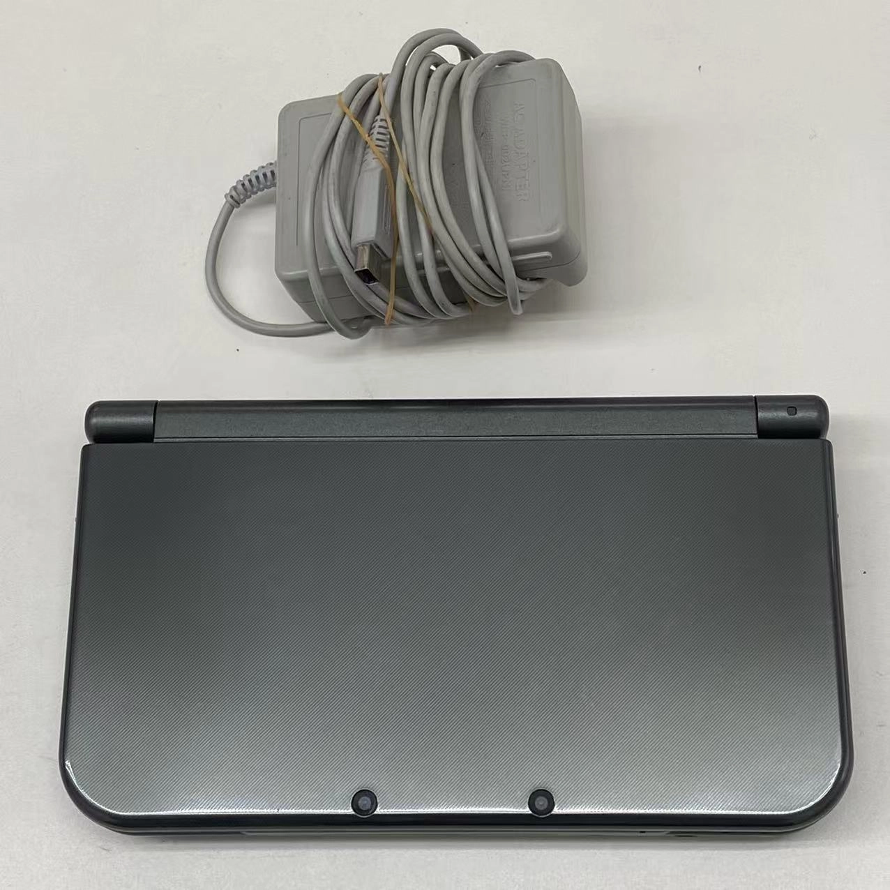 NEWニンテンドー3DS LL メタリックブラック RED-S-VAAA