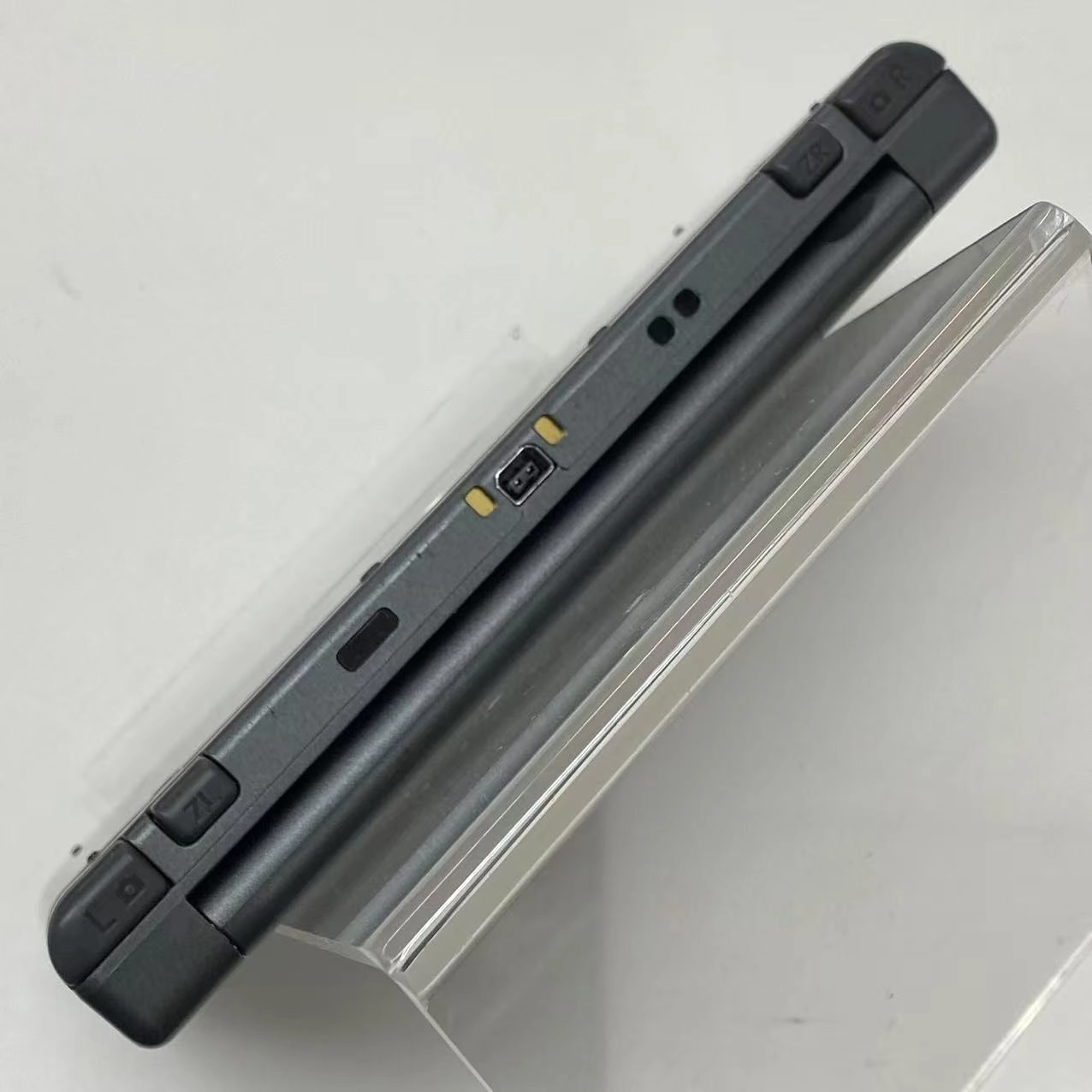 NEWニンテンドー3DS LL メタリックブラック RED-S-VAAA