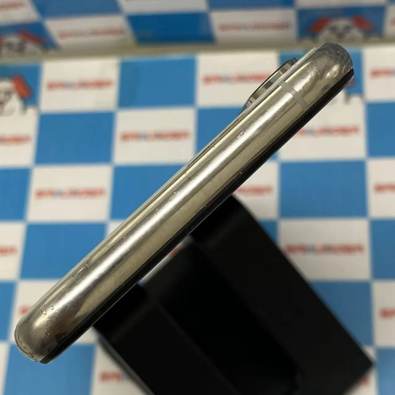 iPhoneXS 256GB シルバー NTE12J/A SIMフリー