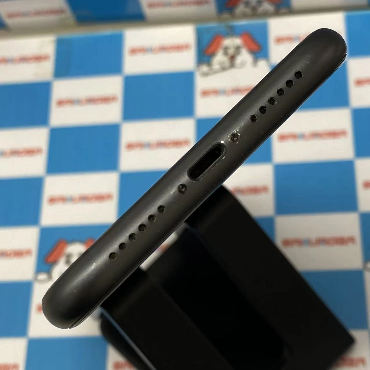 iPhone11 128GB ブラック MWM02J/A docomo版SIMフリー ジャンク品