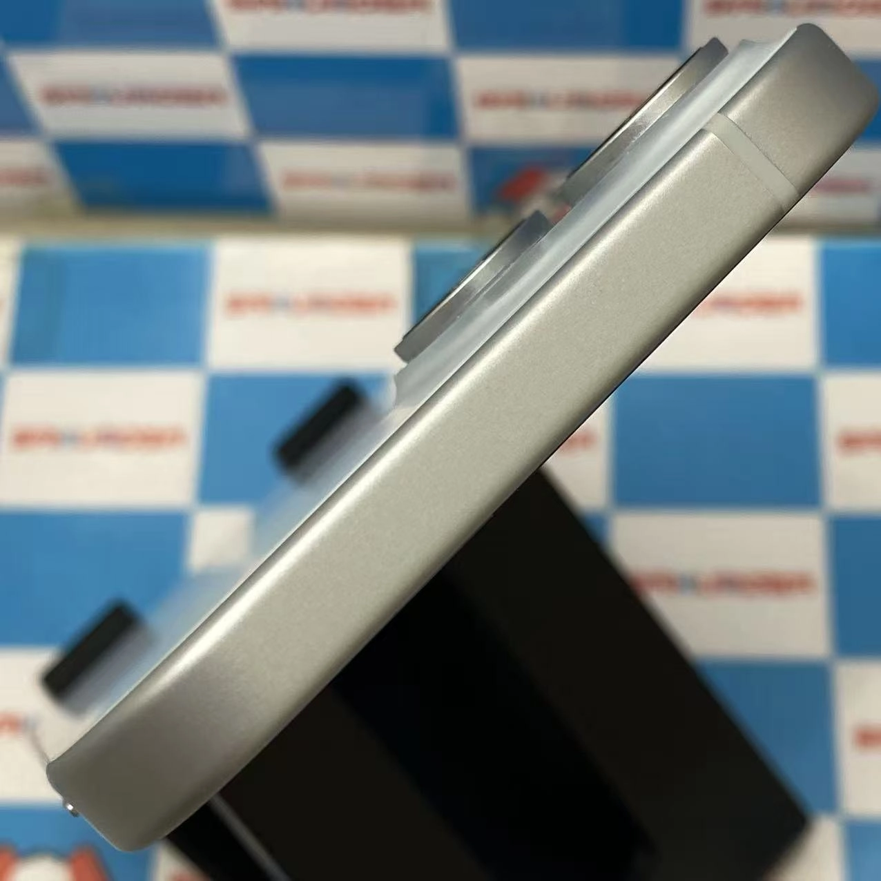 iPhone15 256GB ブルー MTMR3J/A Apple版SIMフリー 美品