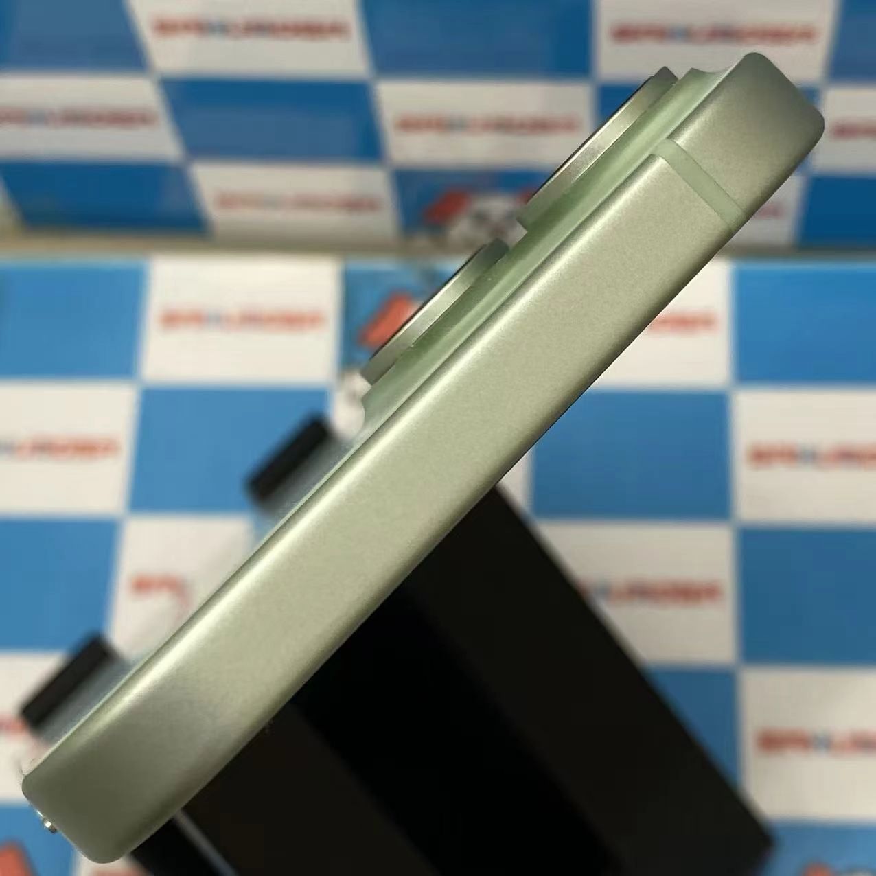 iPhone15 256GB グリーン MTMT3J/A Apple版SIMフリー 美品
