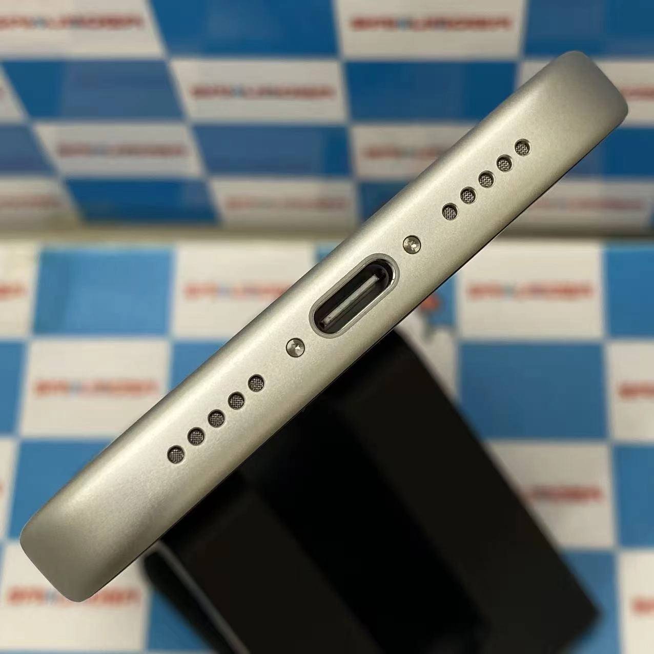 iPhone 17 Pro 256GB シルバー MG854J/A AU版SIMフリー 新品同様 au