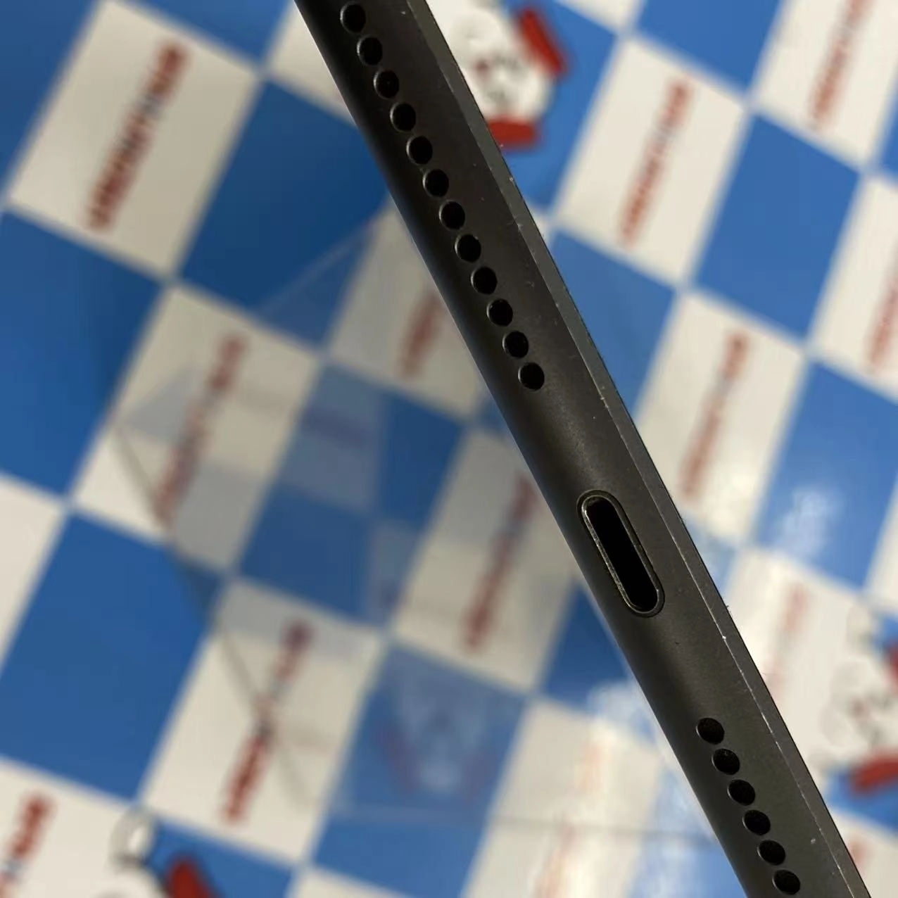 iPad 第9世代 Wi-Fi+Cellularモデル 64GB スペースグレイ MK473J/A SIMフリー ジャンク品