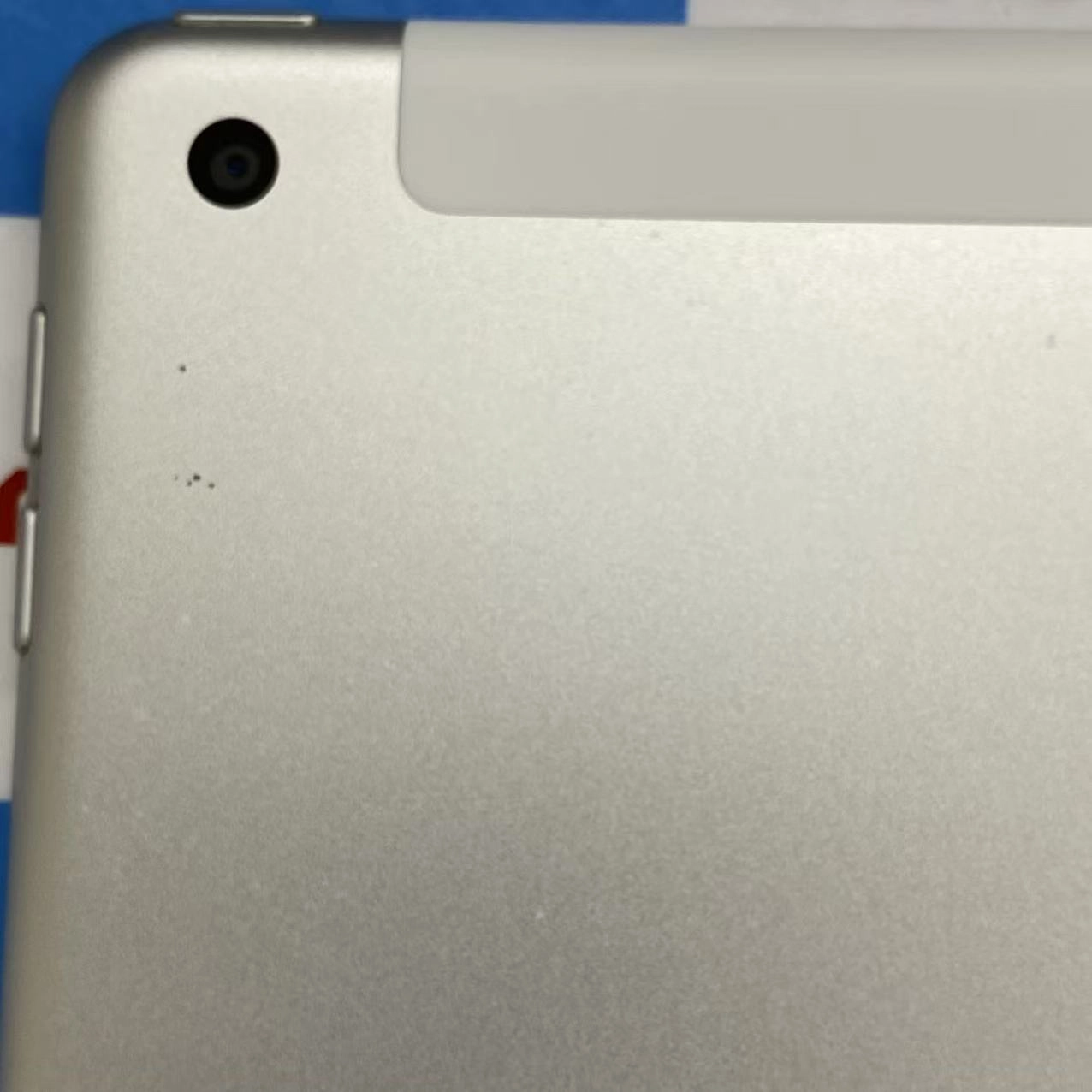 iPad 第9世代 Wi-Fi+Cellularモデル 64GB シルバー MK493J/A SIMフリー ジャンク品