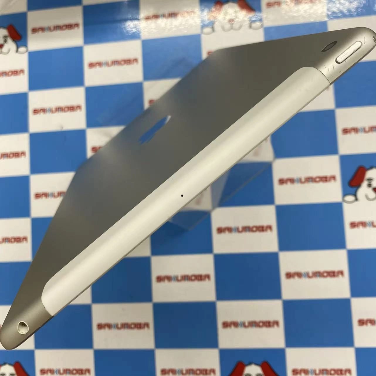 iPad 第9世代 Wi-Fi+Cellularモデル 64GB シルバー MK493J/A SIMフリー ジャンク品