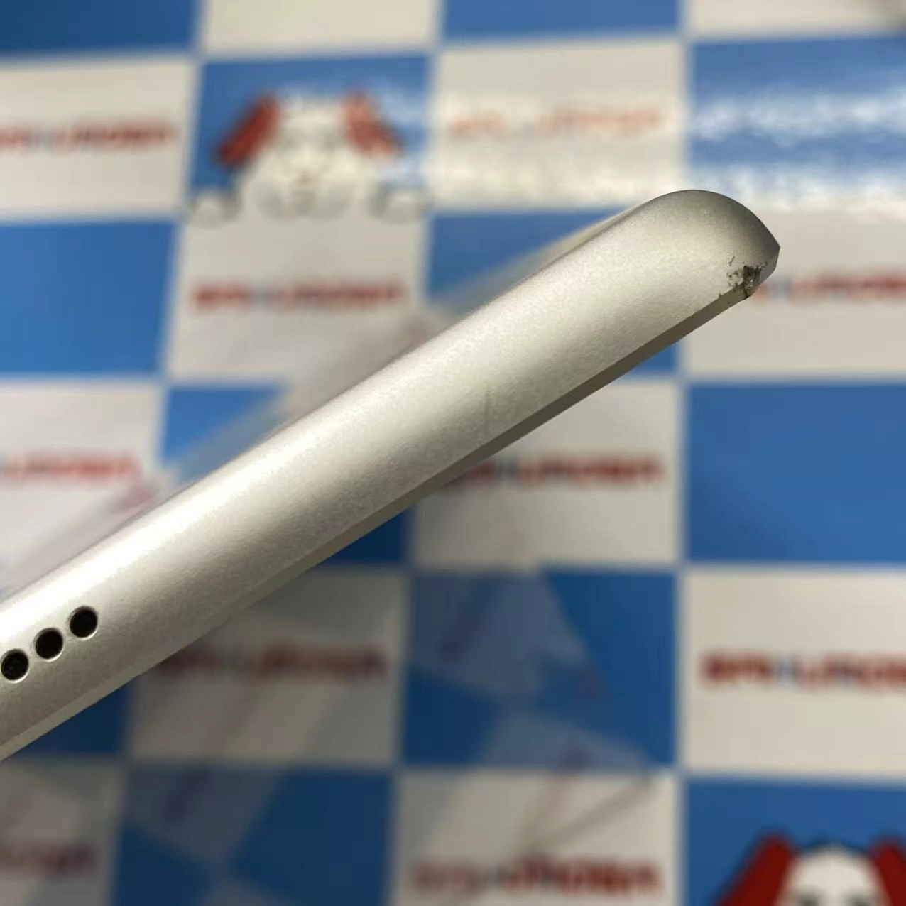 iPad 第9世代 Wi-Fi+Cellularモデル 64GB シルバー MK493J/A SIMフリージャンク品