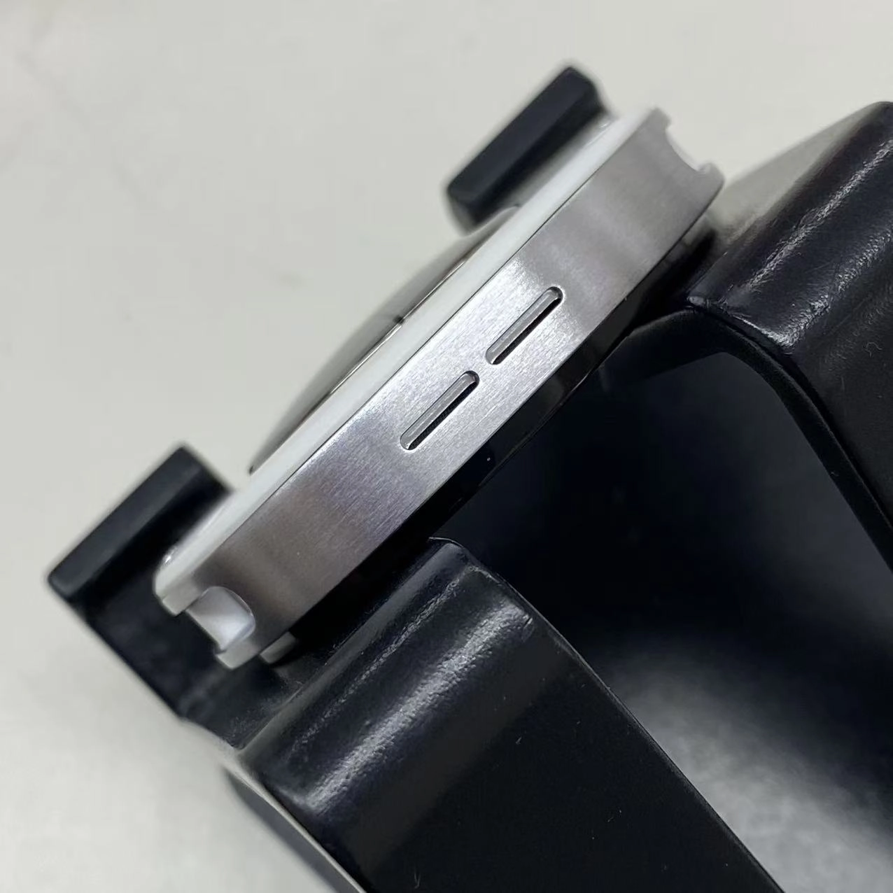 Galaxy Watch 8 44mm 海外版Bluetoothモデル 32GB シルバー SM-L330N 新品同様
