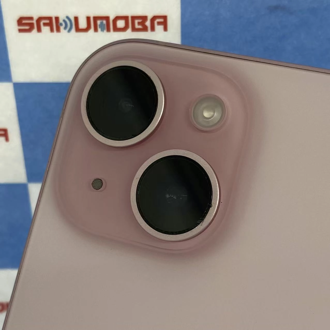 掘り出し物コーナー iPhone15 Plus 256GB ピンク MU0H3J/A AU版SIMフリージャンク品