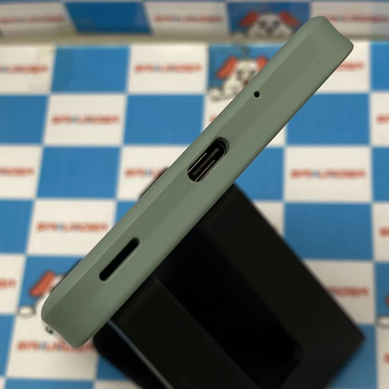 AQUOS wish 64GB オリーブグリーン SHG06 AU版SIMフリー