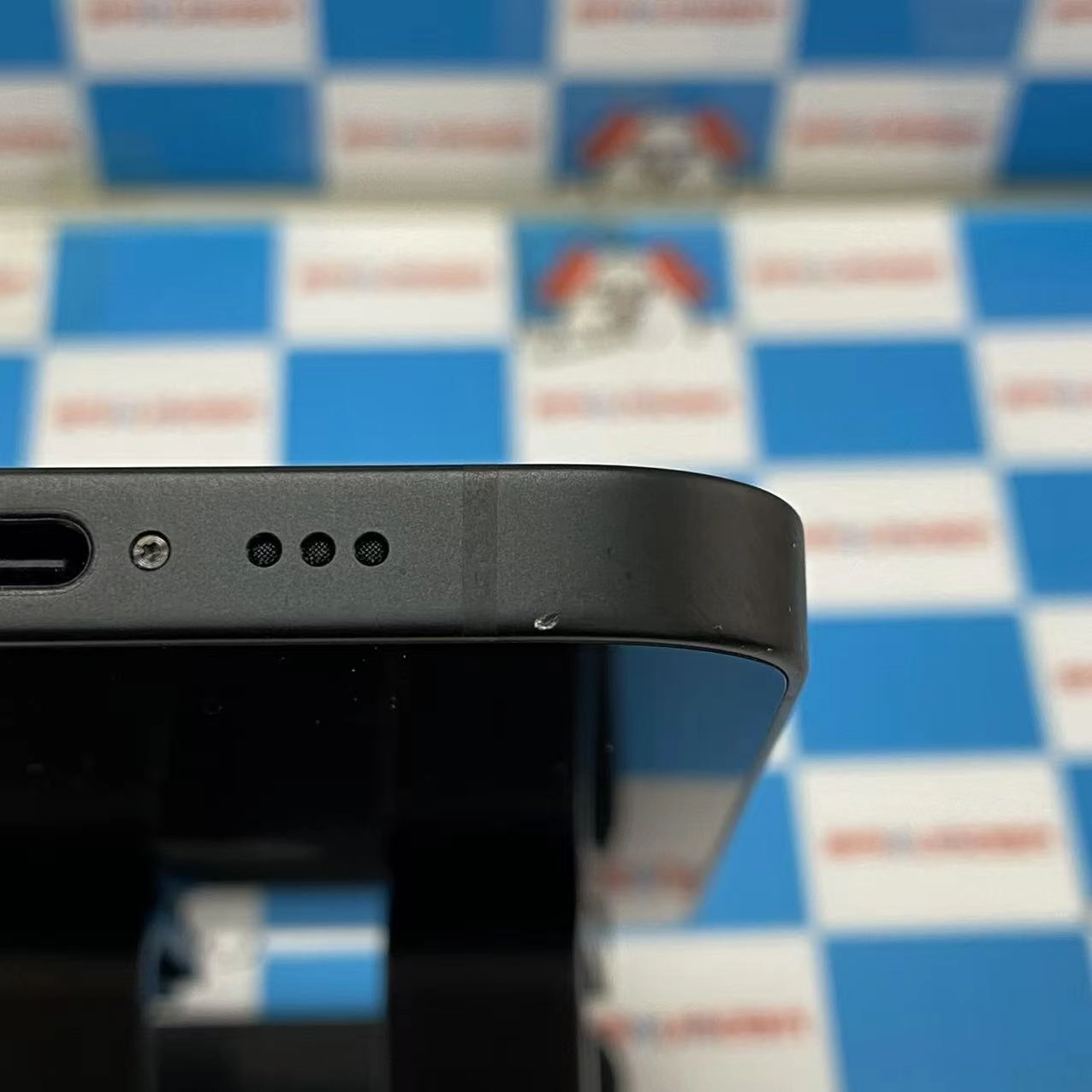 iPhone 17e 256GB ブラック MHRN4J/A SoftBank版SIMフリー 美品