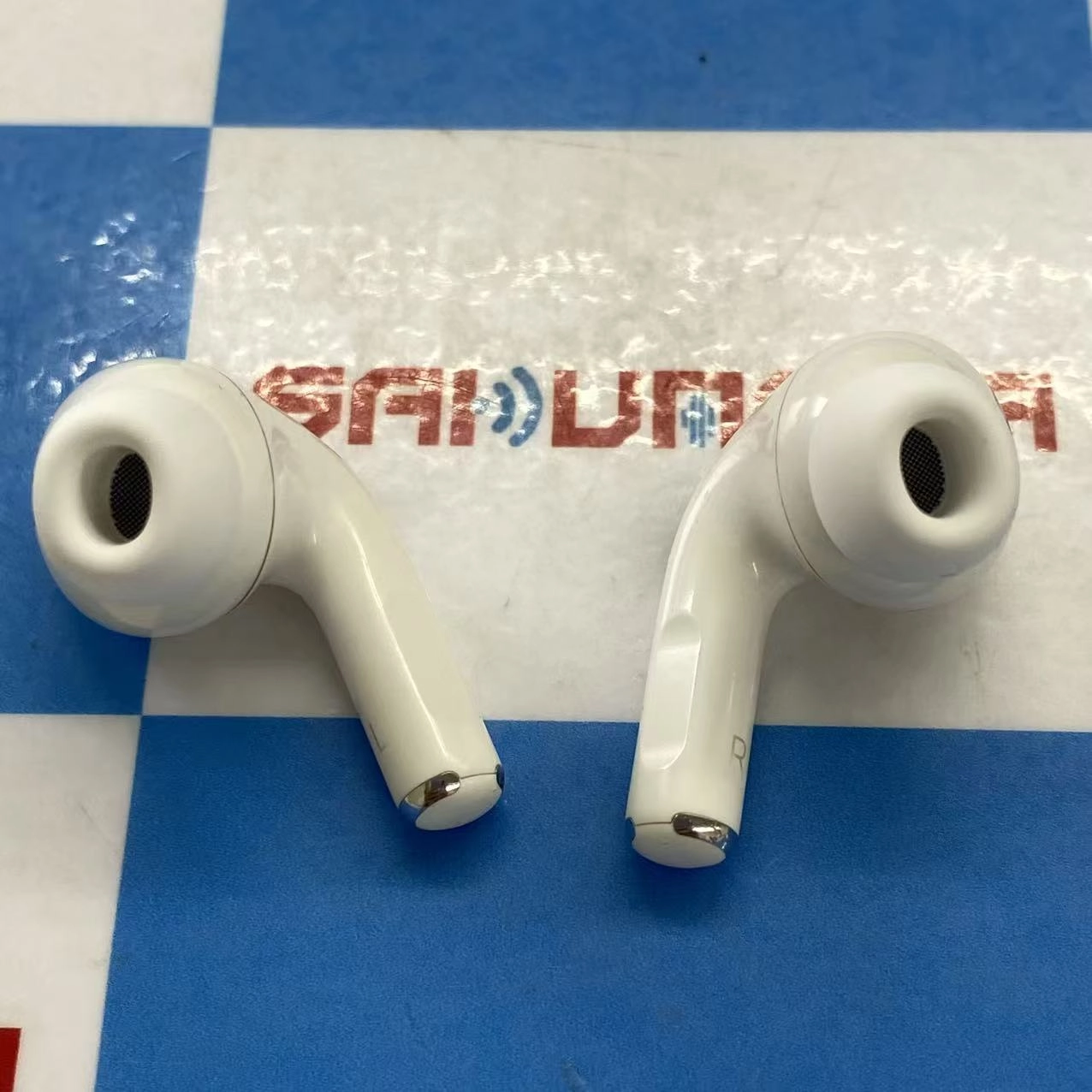AirPods Pro 第1世代  A2190 ホワイト 4LWK3ZM/Aジャンク品