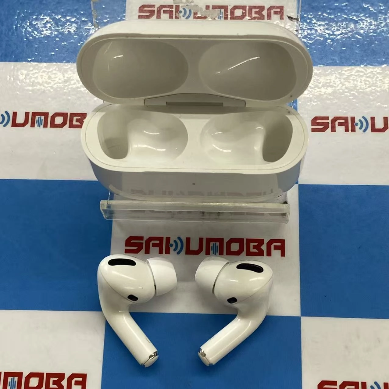 AirPods Pro 第1世代  A2190 ホワイト 4LWK3ZM/Aジャンク品