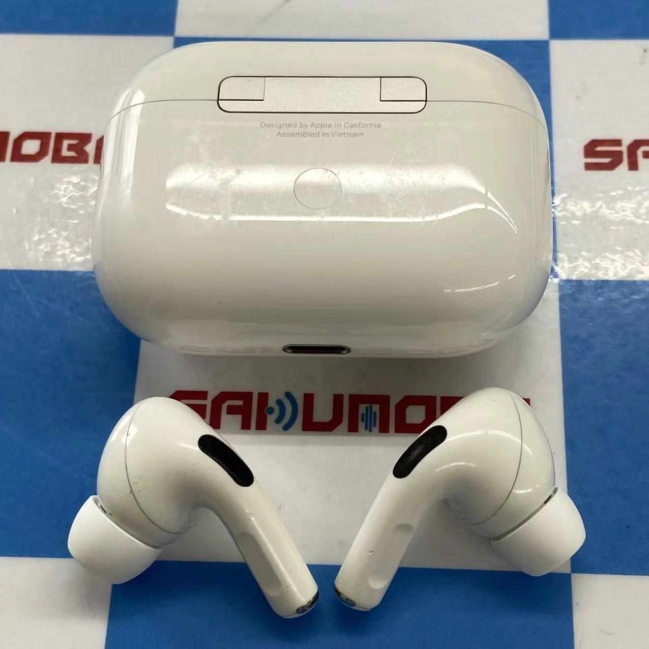 AirPods Pro 第1世代  A2190 ホワイト 4LWK3ZM/Aジャンク品