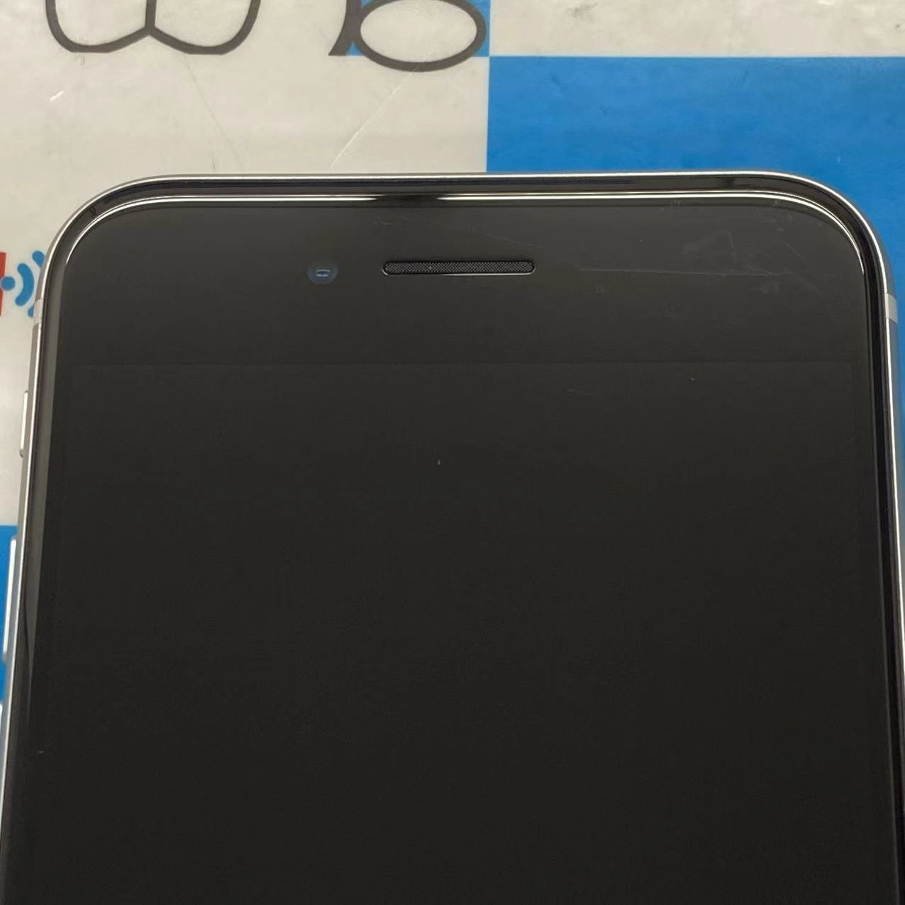 iPhoneSE 第2世代 256GB ホワイト MHGX3J/A SIMフリー