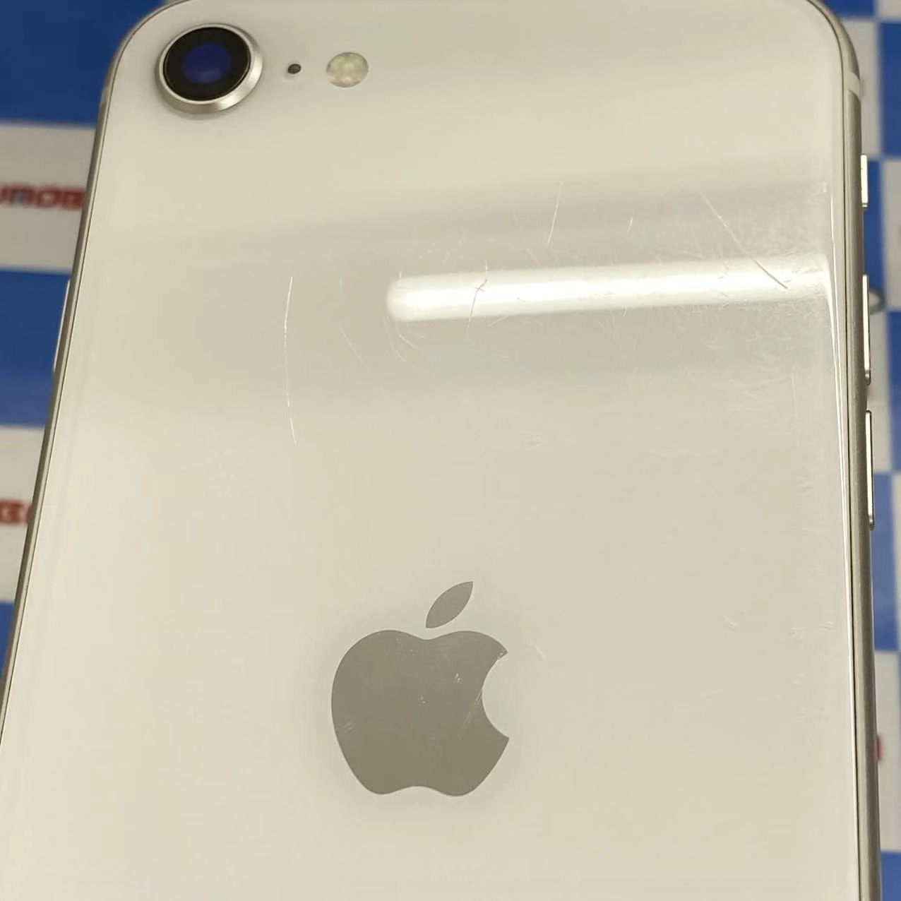 iPhoneSE 第3世代 64GB スターライト MMYD3J/A SoftBank版SIMフリー