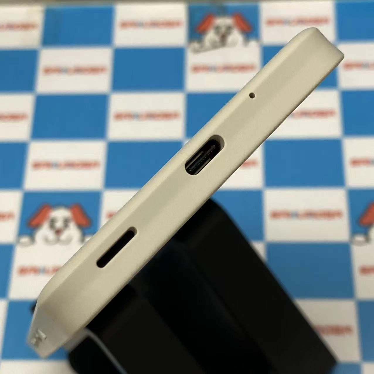AQUOS wish2 64GB アイボリー A204SH SoftBank版SIMフリー 新品同様