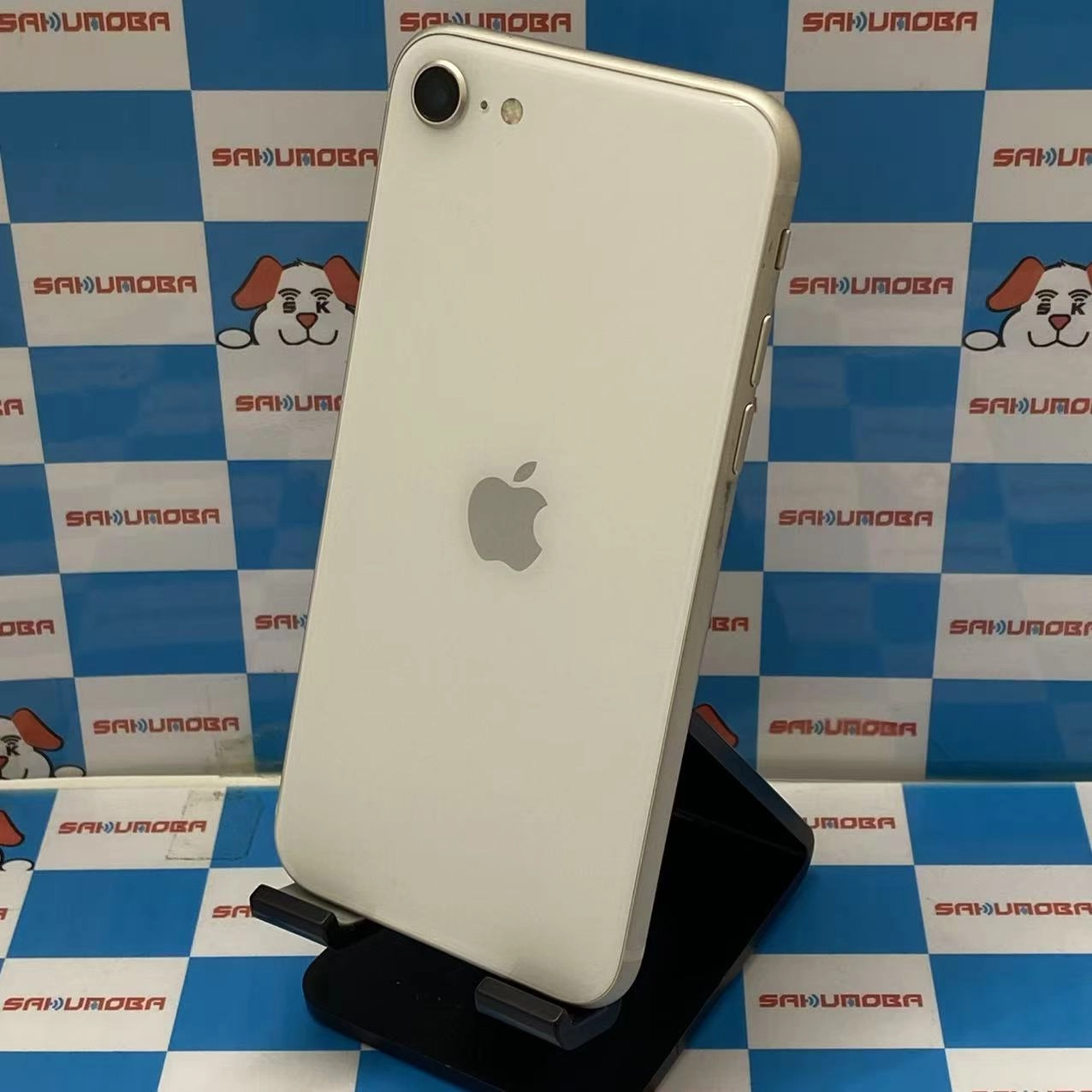 iPhoneSE 第3世代 64GB スターライト MMYD3J/A docomo版SIMフリー 美品