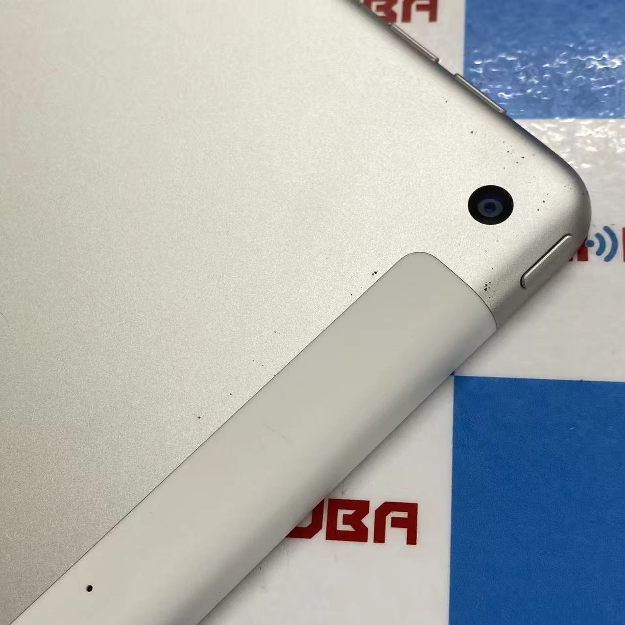 iPad 第9世代 Wi-Fi+Cellularモデル 64GB シルバー MK493J/A SIMフリー訳あり品