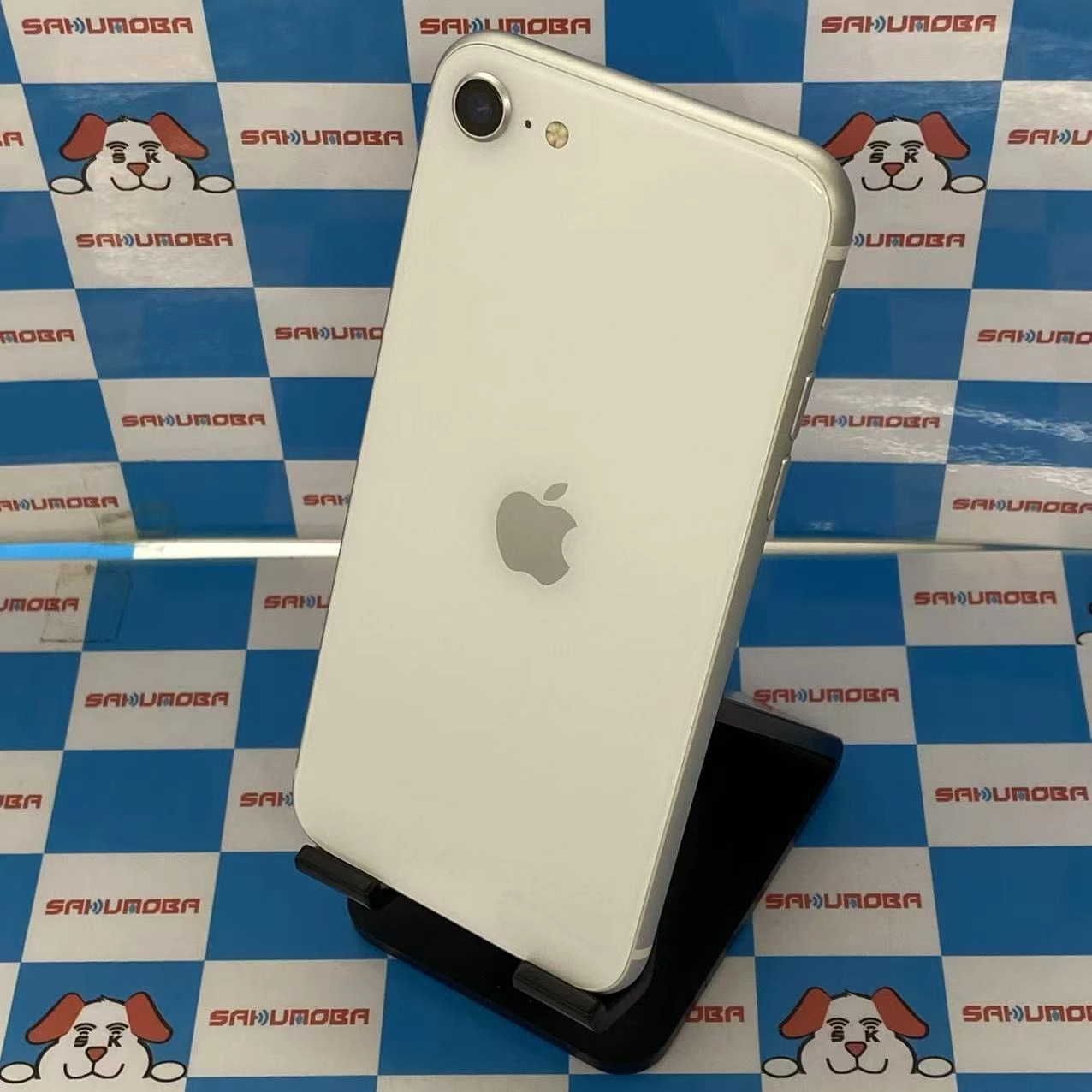 iPhoneSE 第2世代 64GB ホワイト MHGQ3J/A docomo版SIMフリー訳あり品
