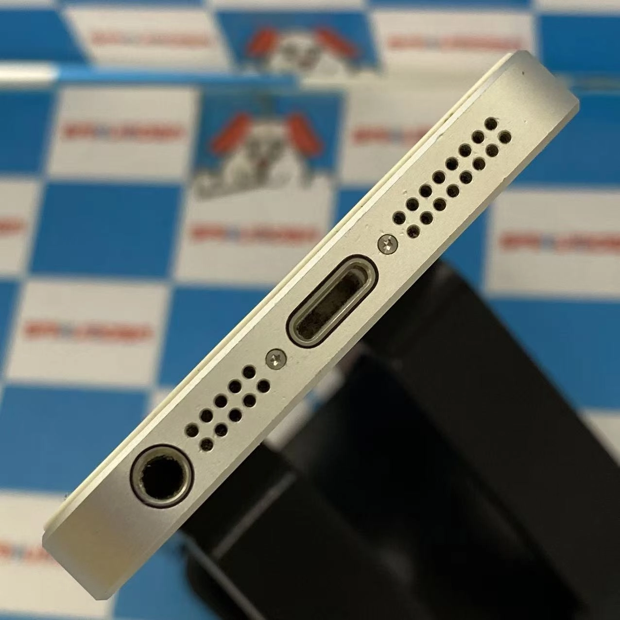 iPhoneSE 32GB シルバー MP832J/A SIMフリー訳あり品