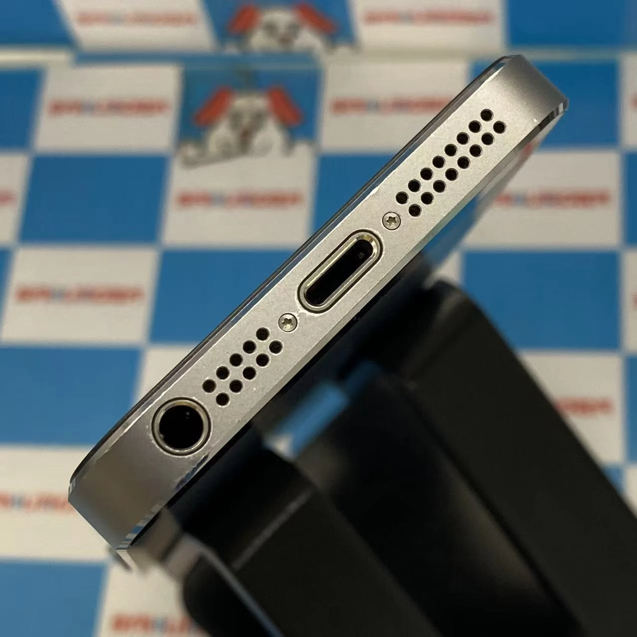 iPhone5s 16GB スペースグレイ ME332J/A docomo訳あり品